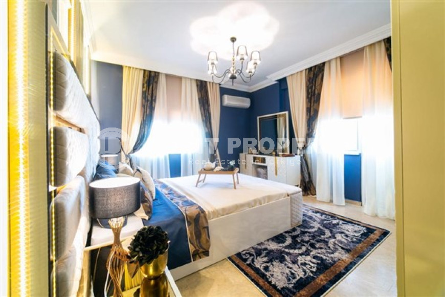 Luxurious apartment 2+1 125m2 with new appliances and renovation 550m to the Mediterranean Sea-id-2400-photo-13