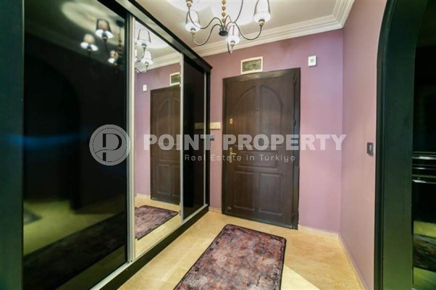 Luxurious apartment 2+1 125m2 with new appliances and renovation 550m to the Mediterranean Sea-id-2400-photo-15