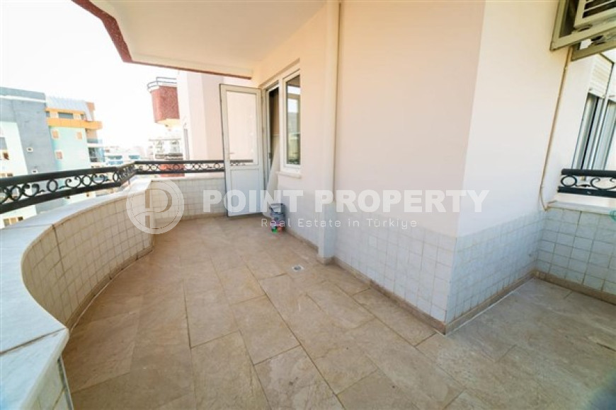 Luxurious apartment 2+1 125m2 with new appliances and renovation 550m to the Mediterranean Sea-id-2400-photo-18