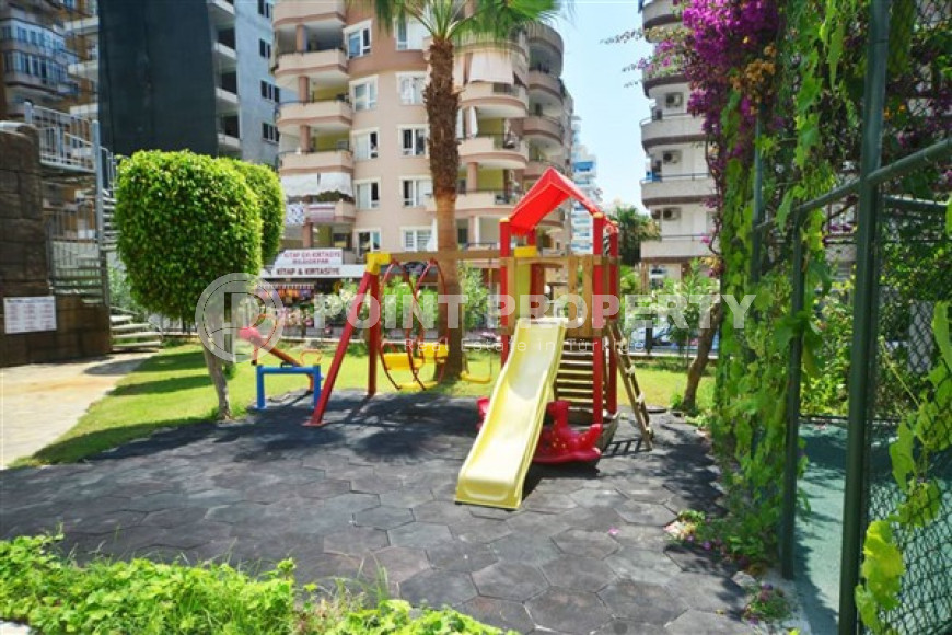 Luxurious apartment 2+1 125m2 with new appliances and renovation 550m to the Mediterranean Sea-id-2400-photo-27