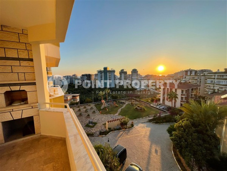 Большая трехкомнатная квартира с отдельной кухней, 120 м², 600 м до моря в Махмутларе, Аланья-id-2402-фото-1