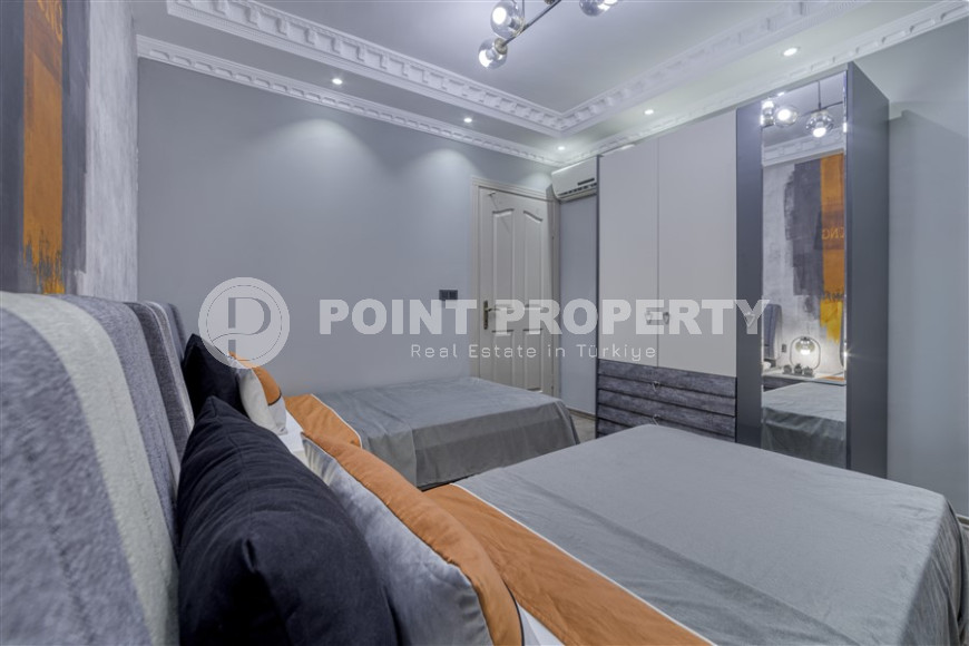 Stylish spacious apartment with furniture and appliances in Cikcilli. 120 sq.m.-id-1204-photo-17