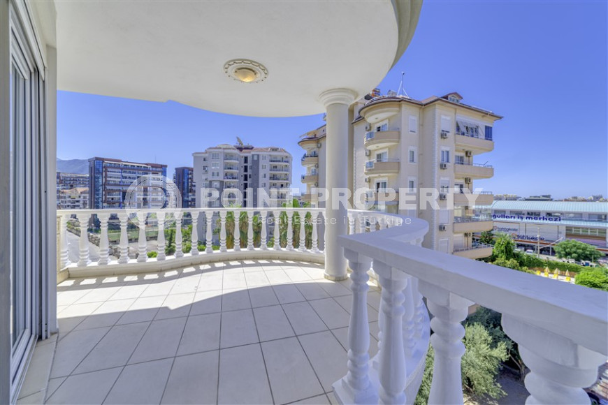 Stylish spacious apartment with furniture and appliances in Cikcilli. 120 sq.m.-id-1204-photo-21