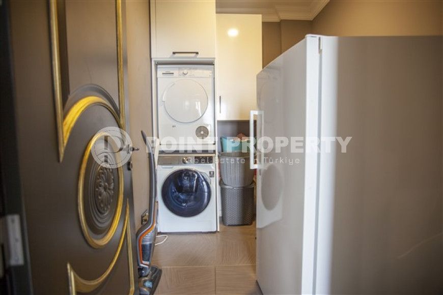 Фешенебельная вилла с четырьмя спальнями, 400м², с потрясающими видами в горах, в центре Алании-id-2409-фото-8