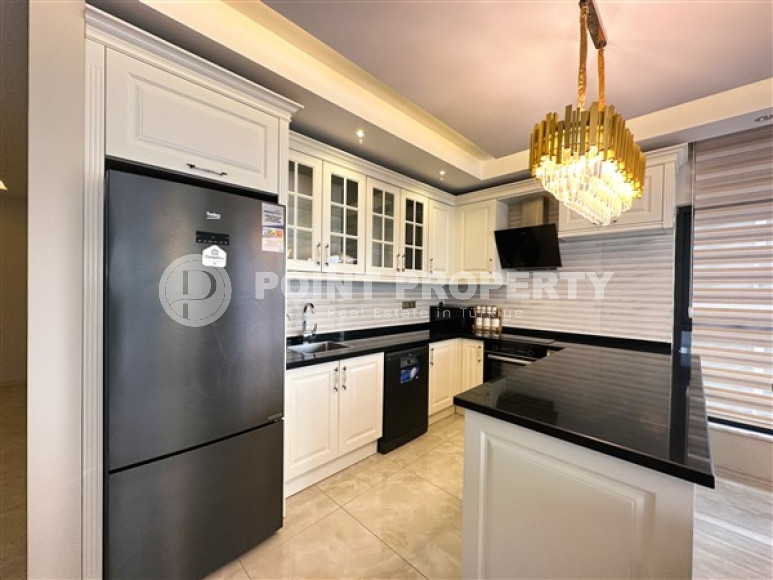 Квартира с двумя спальнями, 120м², в элитном комплексе в 100м от моря в районе Каргыджак, Алания-id-2411-фото-10