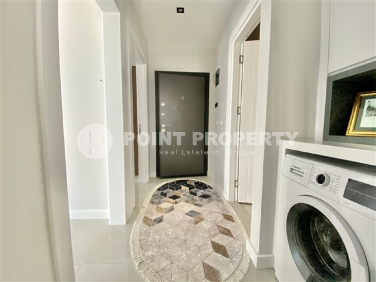 Furnished three-room apartment, 85m², on the first coastline in Mahmutlar, Alanya-id-2412-photo-12