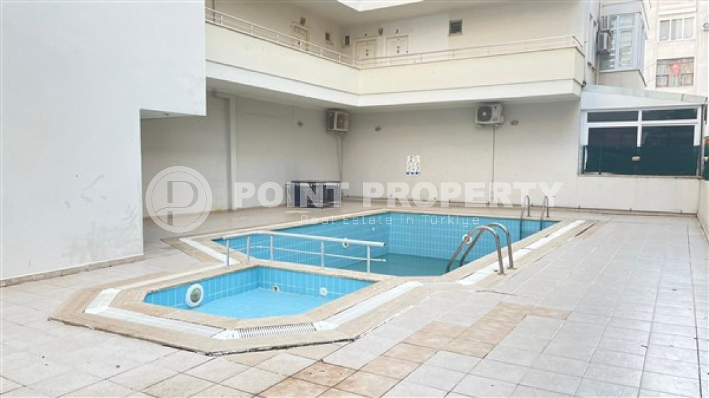 Просторная квартира с одной спальней, 60м², в центре Алании в комплексе с бассейном-id-2415-фото-17