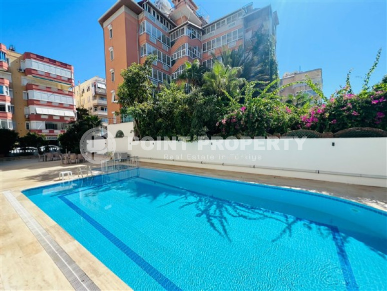 Furnished apartment 1+1, 70m², in a complex with a swimming pool 100m from the sea in Oba, Alanya.-id-2417-photo-13