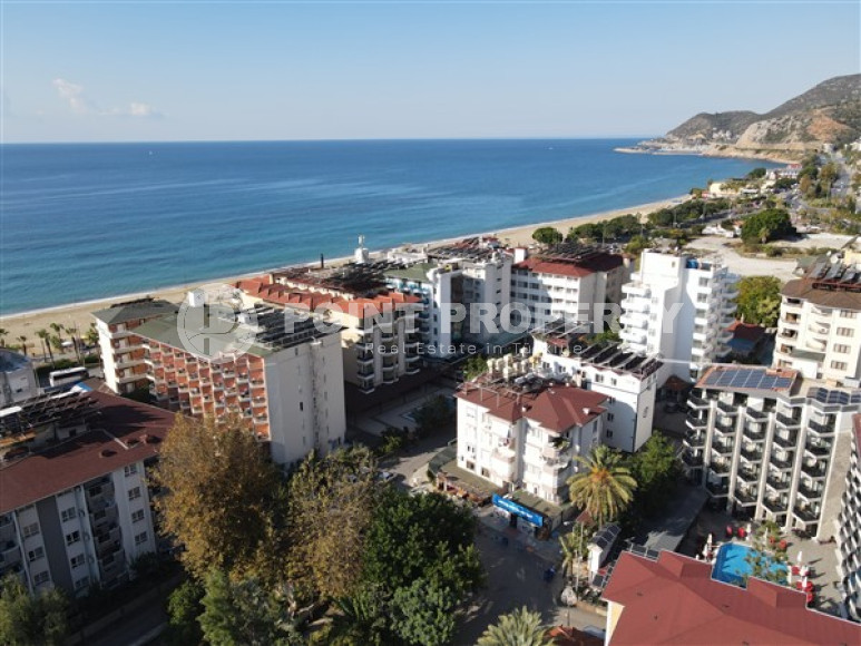 Elegant apartment 1+1, 70m², in an urban building, 100m from the sea in the center of Alanya-id-2426-photo-11