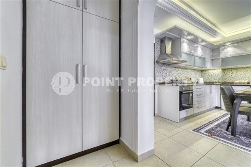 Две дизайнерские двухкомнатные квартиры, 55м² и 65м², с видом на море в центре Алании-id-2428-фото-21