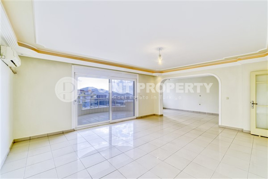 Просторный пентхаус 4+1 с личной сауной, 268 м², в 1200 м от моря в Махмутларе, Аланья-id-2439-фото-2