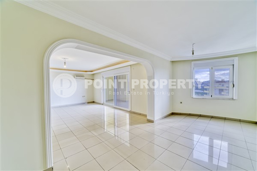 Просторный пентхаус 4+1 с личной сауной, 268 м², в 1200 м от моря в Махмутларе, Аланья-id-2439-фото-4