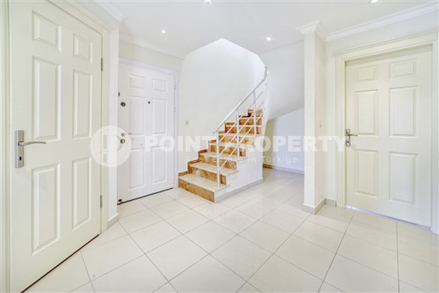 Просторный пентхаус 4+1 с личной сауной, 268 м², в 1200 м от моря в Махмутларе, Аланья-id-2439-фото-8