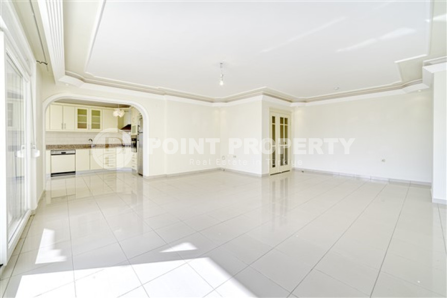 Просторный пентхаус 4+1 с личной сауной, 268 м², в 1200 м от моря в Махмутларе, Аланья-id-2439-фото-13