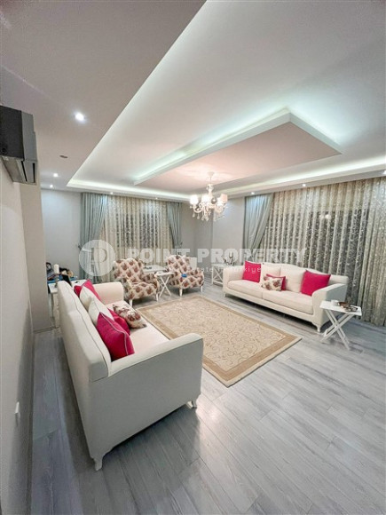 Трёхкомнатные апартаменты с отдельной кухней, 180 м², в современном комплексе с инфраструктурой в Джикджилли, Аланья-id-2440-фото-2