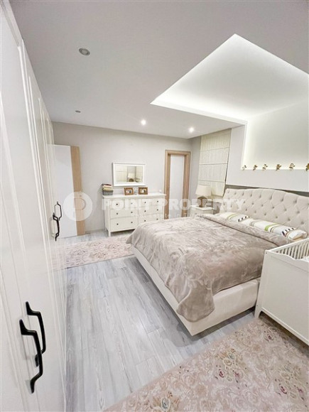 Трёхкомнатные апартаменты с отдельной кухней, 180 м², в современном комплексе с инфраструктурой в Джикджилли, Аланья-id-2440-фото-5