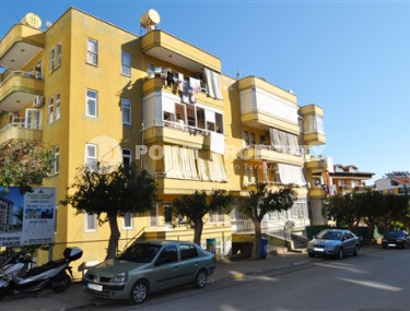 Apartment in a Turkish house with three bedrooms in the center of Alanya-id-2442-photo-1