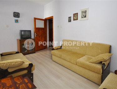 Квартира в турецком доме с тремя спальными комнатами в центре Алании-id-2442-фото-3