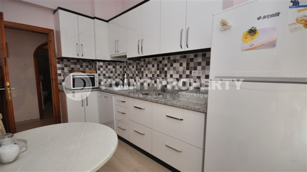 Apartment in a Turkish house with three bedrooms in the center of Alanya-id-2442-photo-7