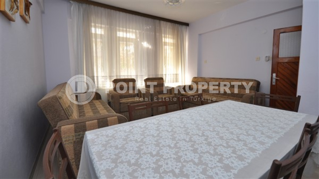 Apartment in a Turkish house with three bedrooms in the center of Alanya-id-2442-photo-8