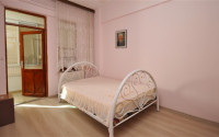 Apartment in a Turkish house with three bedrooms in the center of Alanya-id-2442-photo-9