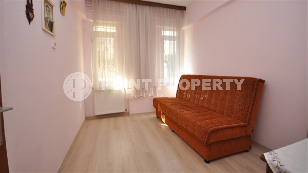 Apartment in a Turkish house with three bedrooms in the center of Alanya-id-2442-photo-13