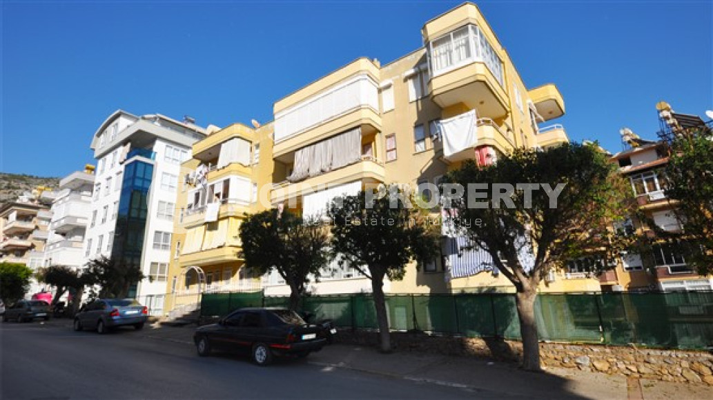 Apartment in a Turkish house with three bedrooms in the center of Alanya-id-2442-photo-18