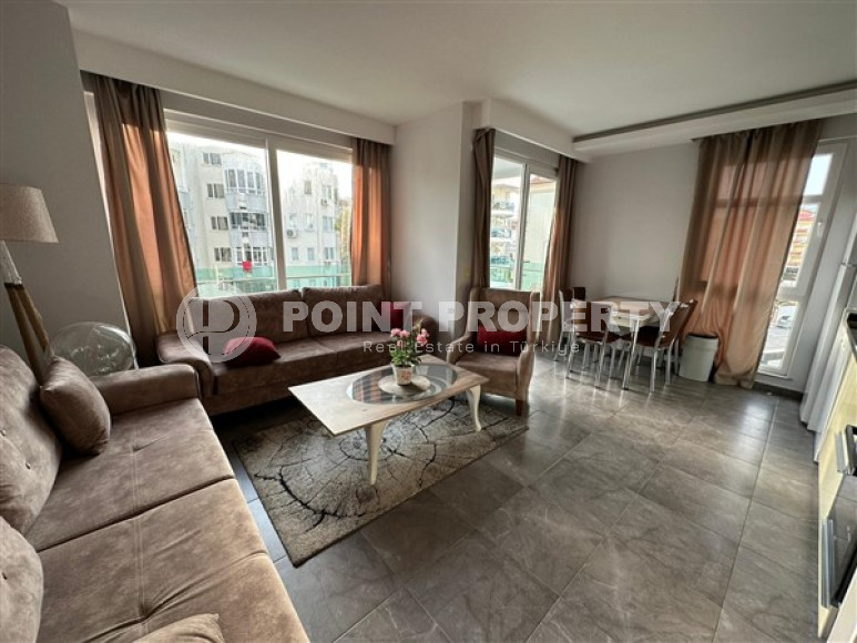 Ready to move in, one bedroom apartment, 60m², 150m from the sea in Alanya - Oba-id-2446-photo-2