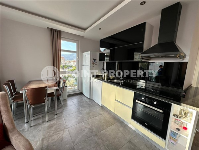 Ready to move in, one bedroom apartment, 60m², 150m from the sea in Alanya - Oba-id-2446-photo-5