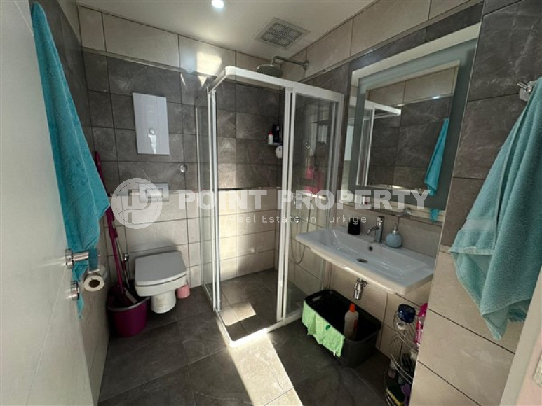 Ready to move in, one bedroom apartment, 60m², 150m from the sea in Alanya - Oba-id-2446-photo-7
