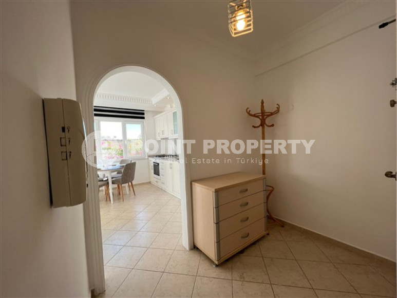 Three-room apartment, 110 m², overlooking the Taurus Mountains in the center of Alanya, Sugözü district-id-2454-photo-6