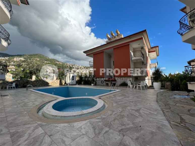 Three-room apartment, 110 m², overlooking the Taurus Mountains in the center of Alanya, Sugözü district-id-2454-photo-18