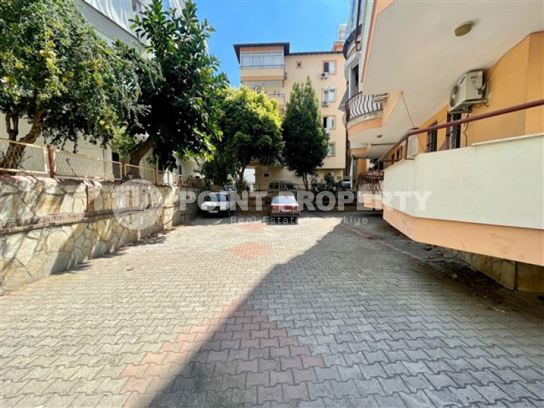 Apartment 2+1, 115 sq. m, newly renovated 850 m from the sea, Alanya Center-id-2457-photo-18