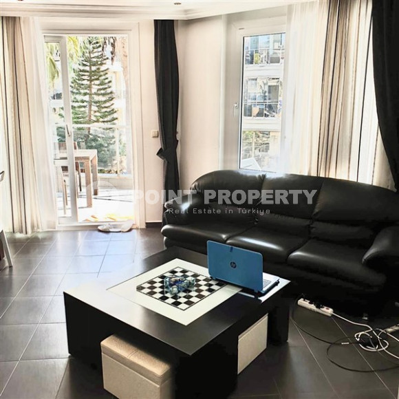 Two bedroom apartment, 125 m², in a complex with infrastructure and 550 m from the sea in Oba, Alanya-id-2458-photo-2