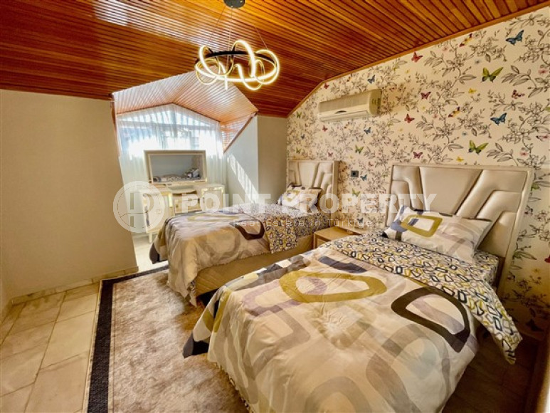 Пятикомнатная квартира 4+1 220м2 в популярном районе Алании Оба-id-2460-фото-9