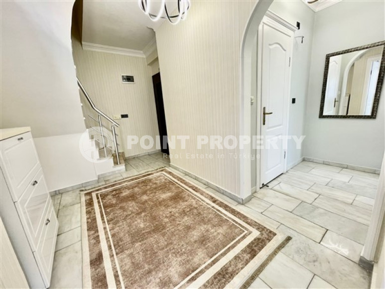 Пятикомнатная квартира 4+1 220м2 в популярном районе Алании Оба-id-2460-фото-15