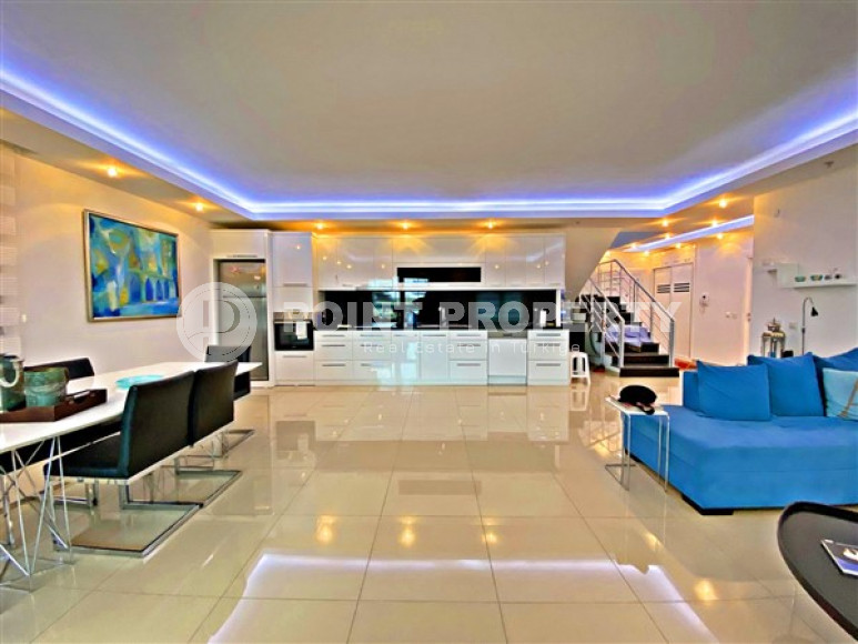 Furnished penthouse 4+1, 220 m², in a premium complex in Oba, Alanya, 700 meters from the sea-id-2463-photo-3