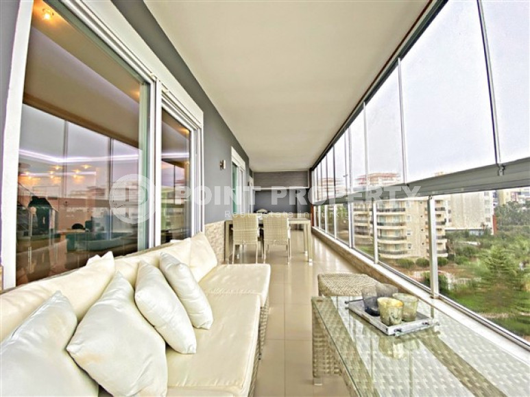 Furnished penthouse 4+1, 220 m², in a premium complex in Oba, Alanya, 700 meters from the sea-id-2463-photo-7