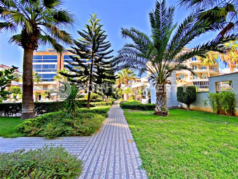 Furnished penthouse 4+1, 220 m², in a premium complex in Oba, Alanya, 700 meters from the sea-id-2463-photo-48