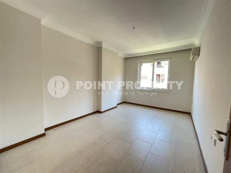 Apartment 2+1 in a complex on the first coastline in Mahmutlar, 125m2-id-1212-photo-5