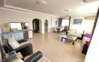 Cozy four-room penthouse, 150 m², with separate kitchen, in the center of Alanya, 250 meters from the sea-id-2464-photo-2