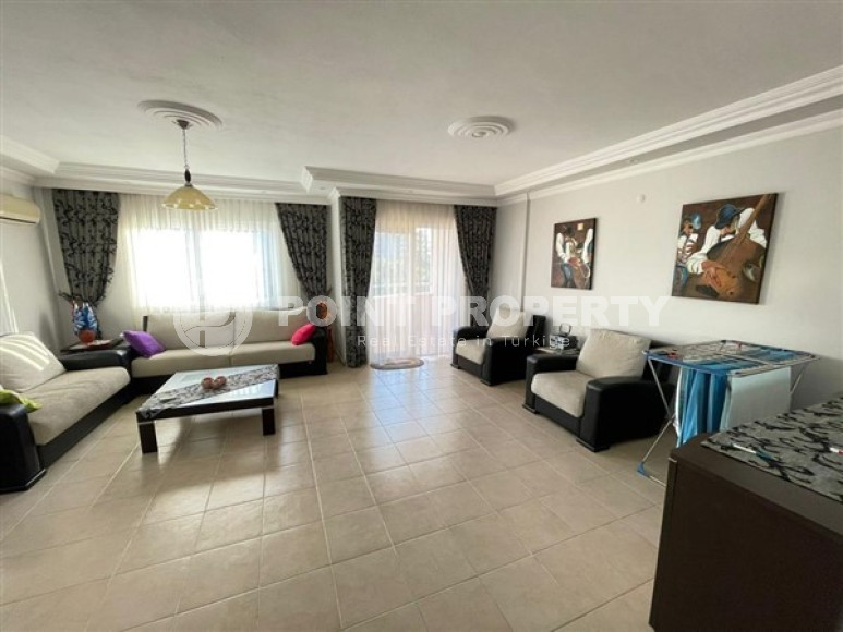 Cozy four-room penthouse, 150 m², with separate kitchen, in the center of Alanya, 250 meters from the sea-id-2464-photo-3