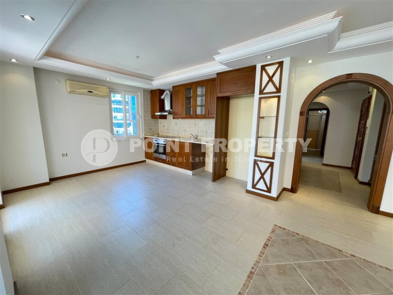 Apartment 2+1 in a complex on the first coastline in Mahmutlar, 125m2-id-1212-photo-6