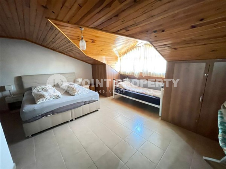 Cozy four-room penthouse, 150 m², with separate kitchen, in the center of Alanya, 250 meters from the sea-id-2464-photo-18