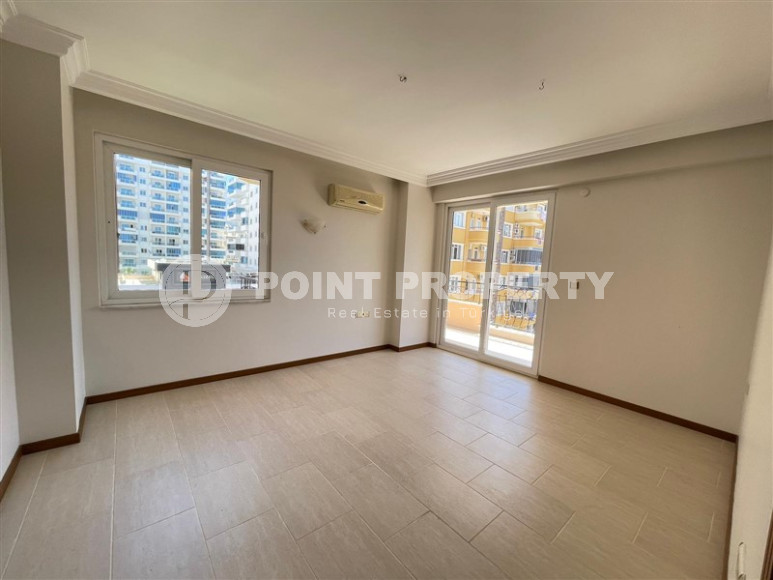Apartment 2+1 in a complex on the first coastline in Mahmutlar, 125m2-id-1212-photo-10
