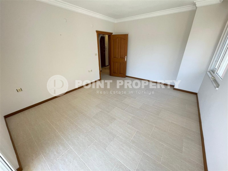 Apartment 2+1 in a complex on the first coastline in Mahmutlar, 125m2-id-1212-photo-12