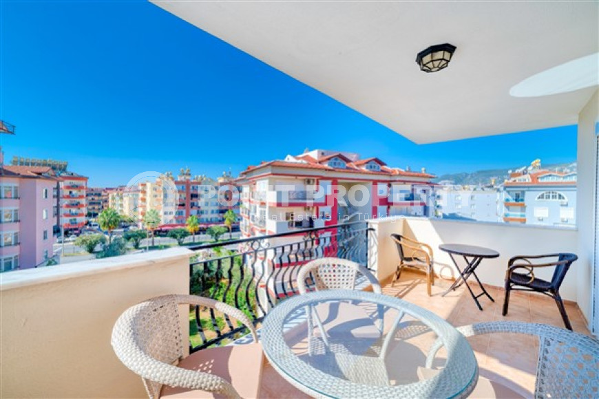 Готовый к проживанию, пентхаус с четырьмя спальнями, 240м², в 600м от моря в районе Оба, Алания-id-2467-фото-9