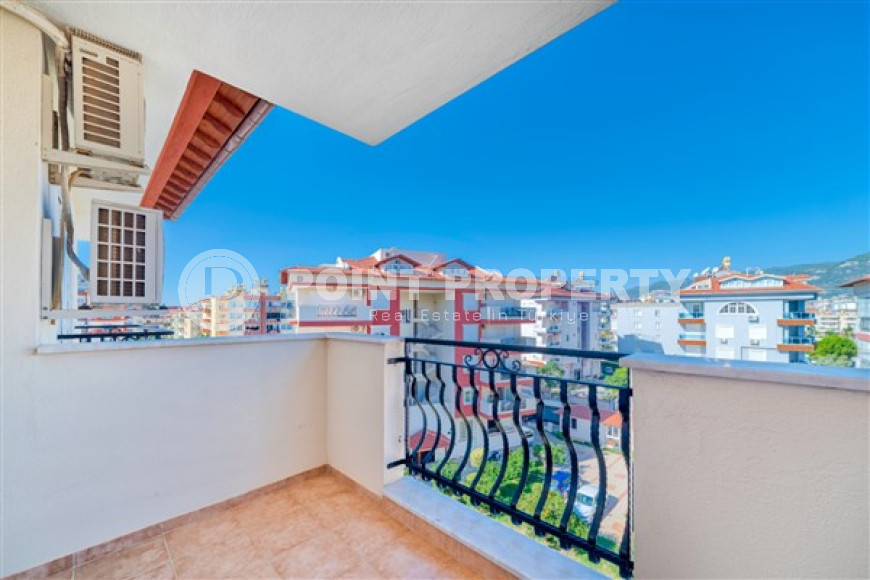 Готовый к проживанию, пентхаус с четырьмя спальнями, 240м², в 600м от моря в районе Оба, Алания-id-2467-фото-15