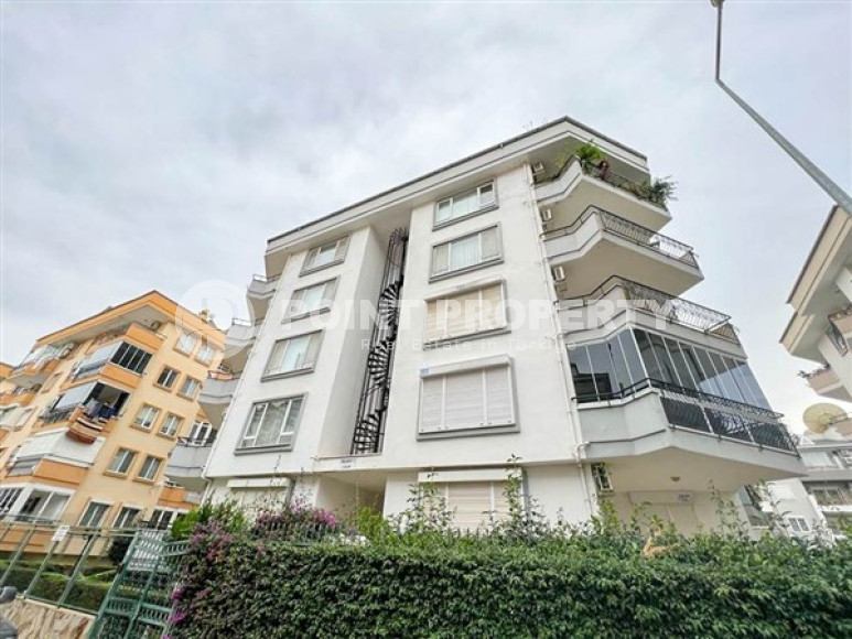 Cozy apartment 2+1, 100m², in a complex with a swimming pool, ready to move in, in the Oba area, Alanya-id-2469-photo-2