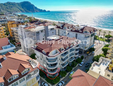 Furnished two-bedroom apartment, 140m², in the center of Alanya, on the first coastline-id-2470-photo-1